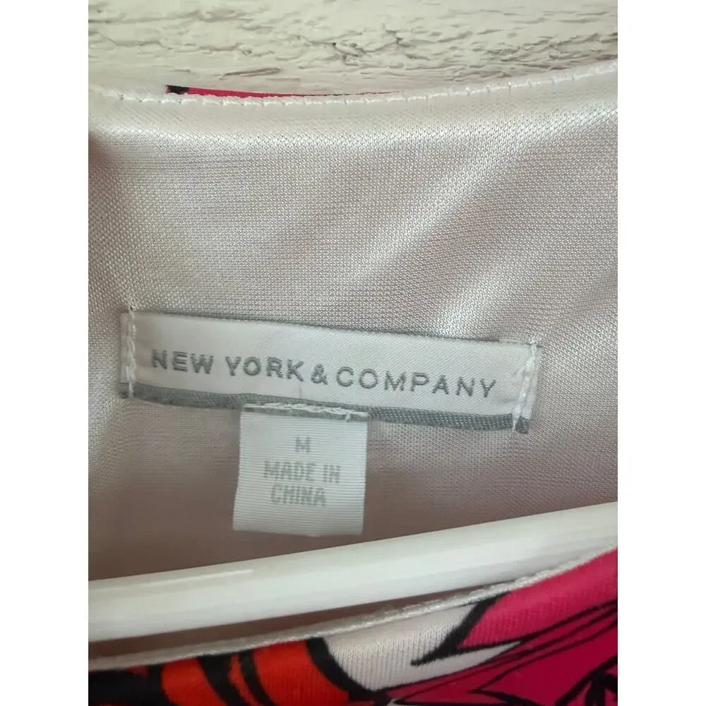 New York & Company Pink Red Floral Fit & Flare Dress Size M
